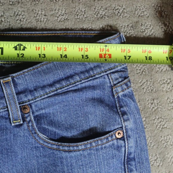 Vintage Levi's Straight Leg 505 Size 14 (32x27) Mid Rise Straight Leg Blue Jeans - Picture 3 of 5